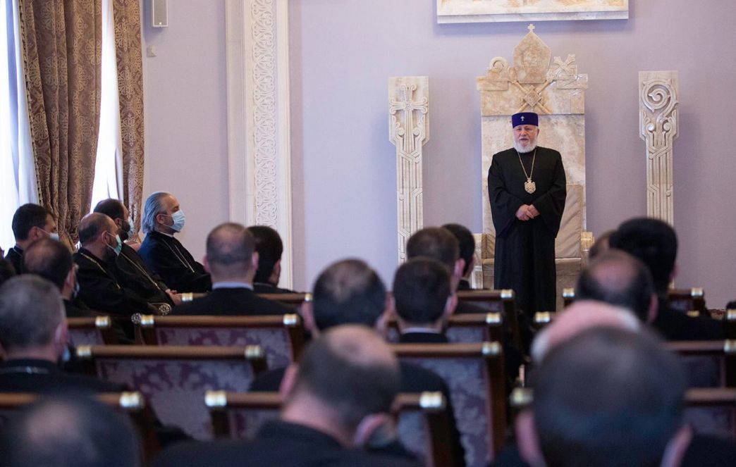 Clergy and Lay Staff of the Mother See Congratulated the Catholicos of All Armenians on the 22th Anniversary of His Enthronement