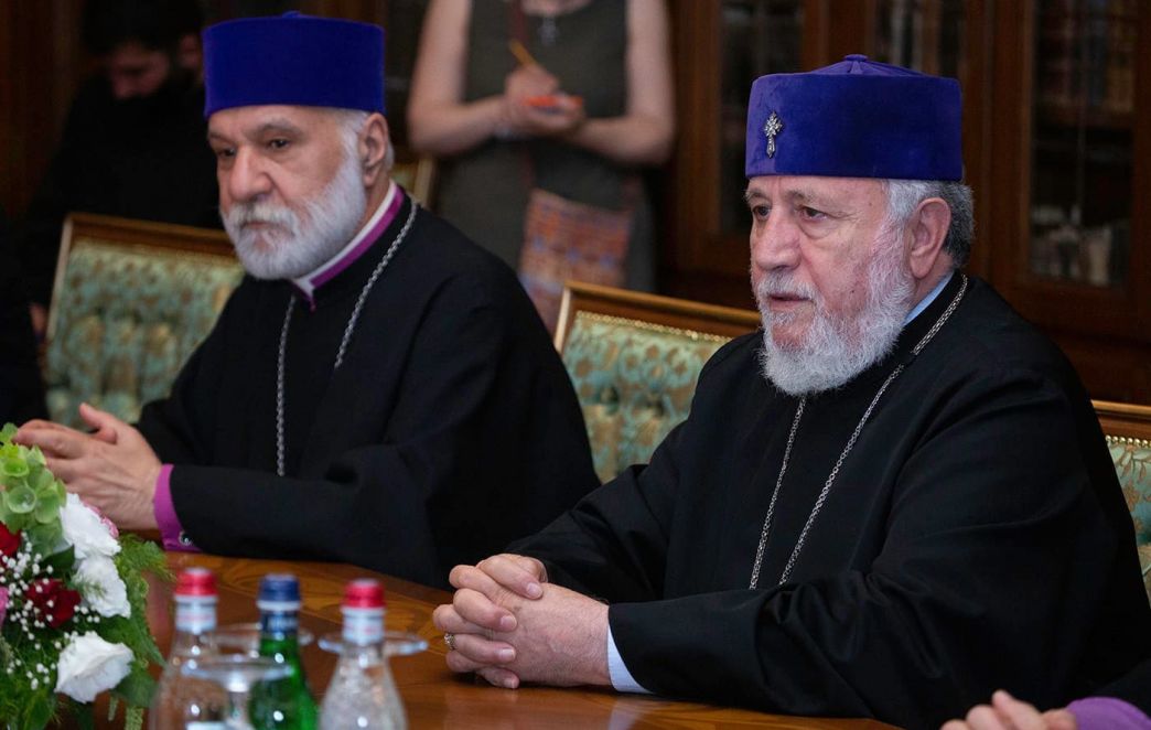 The Catholicos of All Armenians Hosted a Group of Pilgrims from Hungary