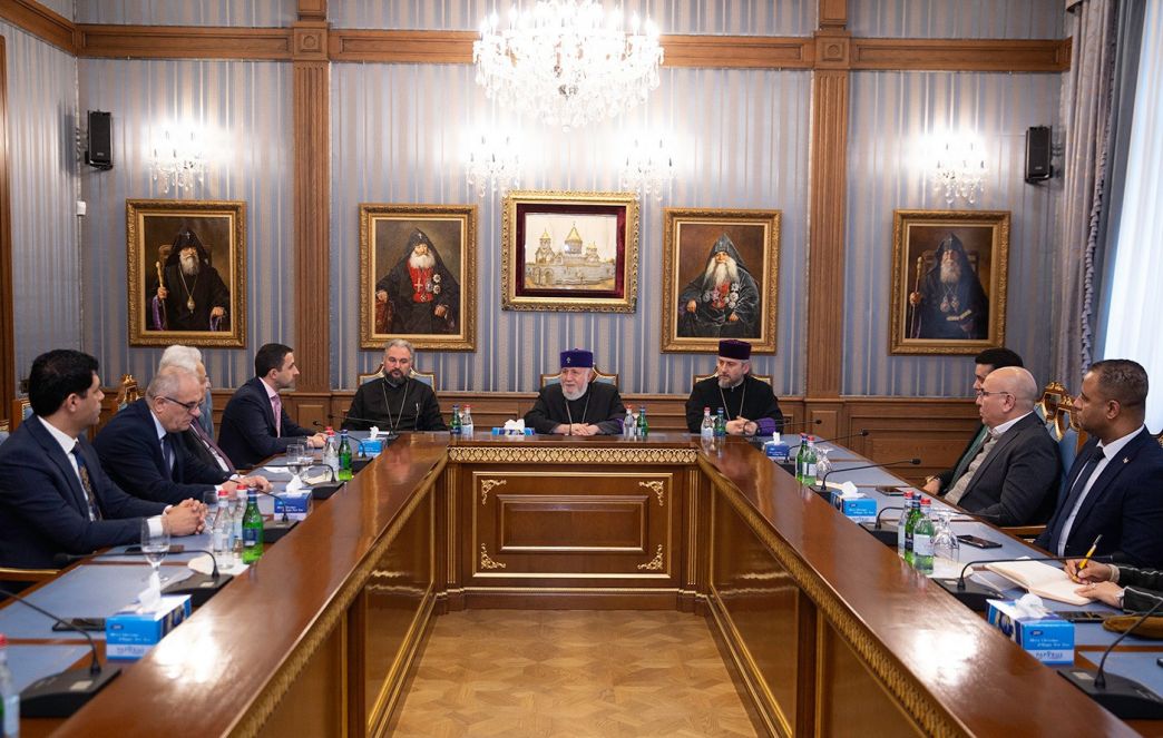 The Catholicos of All Armenians Accepted the Delegation of the Iraq-Armenia Friendship Group