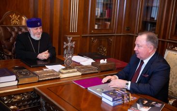The Catholicos of All Armenians Accepted the President of the International Academy of Spiritual Unity of Nations of the World