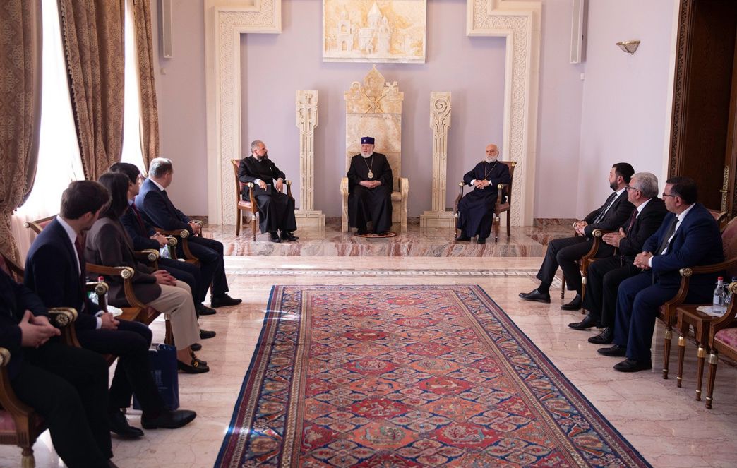 The Catholicos of All Armenians Received the Mayor of Chisinau