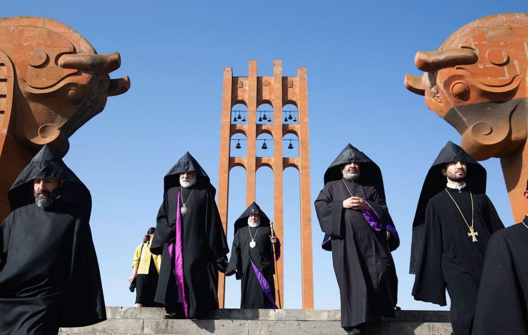 The Catholicos of All Armenians Visited the Sardarapat Memorial
