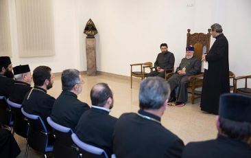 Catholicos of All Armenians Received Clergymen of the Accelerated Priest Course