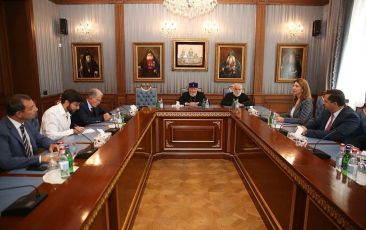The Catholicos of All Armenians Received the Former Prime Minister of the Republic of Italy
