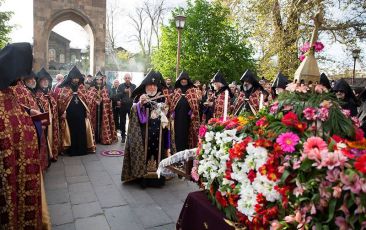 Burial Service during which the symbolic Tomb of Christ is solemnly processed around the outside of the church, led by His Holiness Karekin II