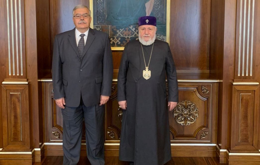 Catholicos of All Armenians Hosted ARF Bureau Representative Hagop Der-Khatchadourian