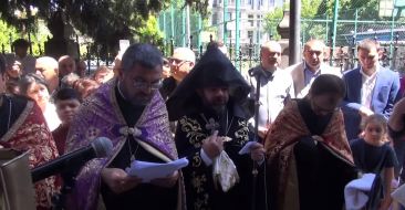 Թբիլիսիում բացվեց հայ և վրաց ազգերի բարեկամությանը նվիրված  խաչքար