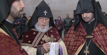 A relic of St. Nerses the Grateful was donated to the Mother See of Holy Etchmiadzin