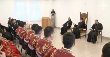 The Patriarch of All Armenians accepted the deacons of the Mother See