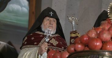 Blessing of Pomegranates at midnight in the Mother See