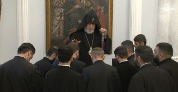 His Holiness received the newly consecrated priests. The priests have new places of service
