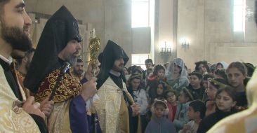 Ծաղկազարդի տոնական Պատարագ է մատուցվել Սուրբ Գրիգոր Լուսավորիչ եկեղեցում